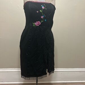 Elegant Vintage Black Floral Embroidered Dress